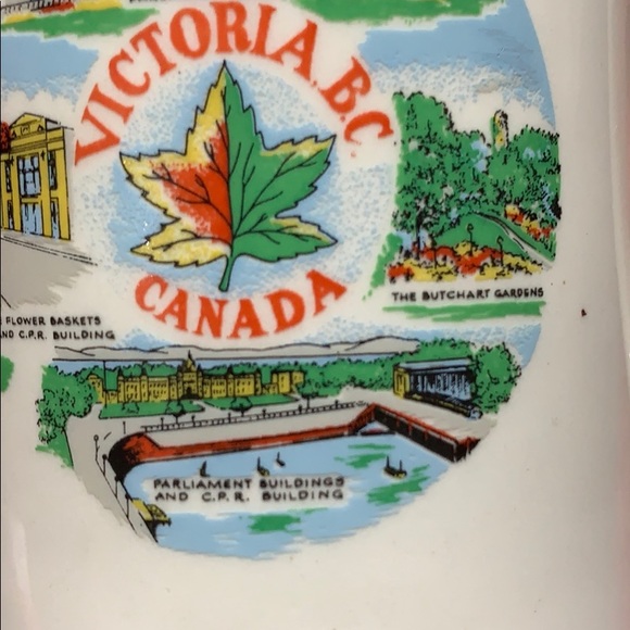 Vintage Victoria.B.C Canada souvenir mug,22 K gold - Picture 7 of 12